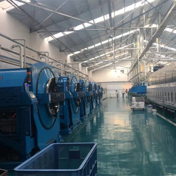 开一家酒店布草洗涤厂用哪些设备 开一家酒店布草洗涤厂用哪些设备