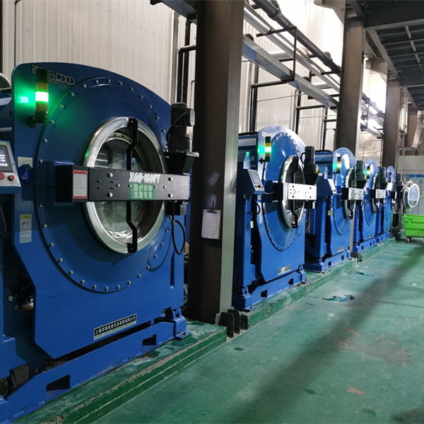 洗衣厂为何会使用大型洗涤设备