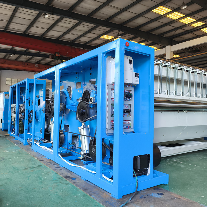 辊槽结合型熨平机